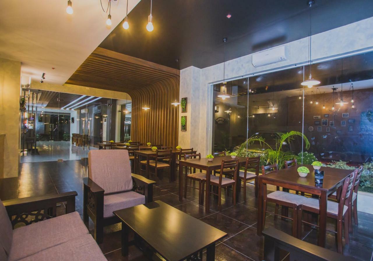 Hotel Costa Brava Tacloban Esterno foto