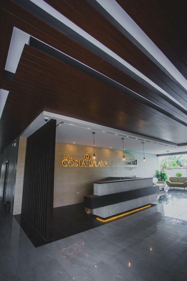 Hotel Costa Brava Tacloban Esterno foto
